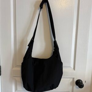 GU (Japanese Sister Brand to Uniqlo) Black Crossbody Bag